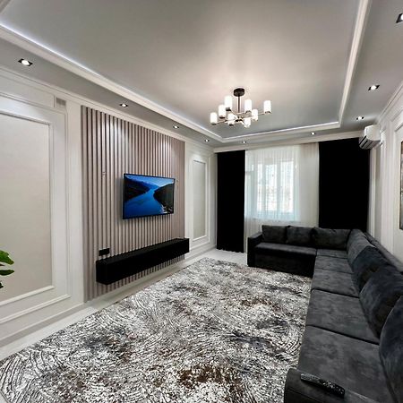 New Apartment Near The Savitsky Museum And Central Bazaar 누쿠스 외부 사진