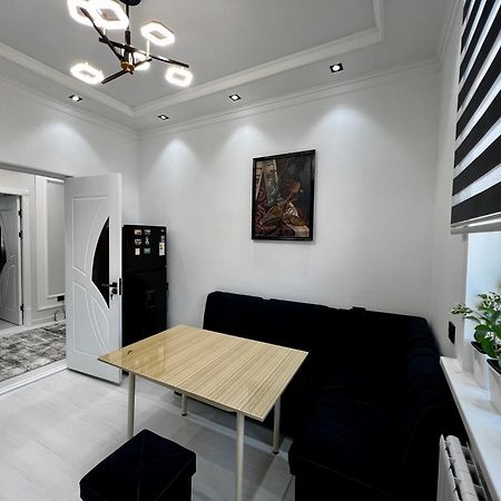 New Apartment Near The Savitsky Museum And Central Bazaar 누쿠스 외부 사진