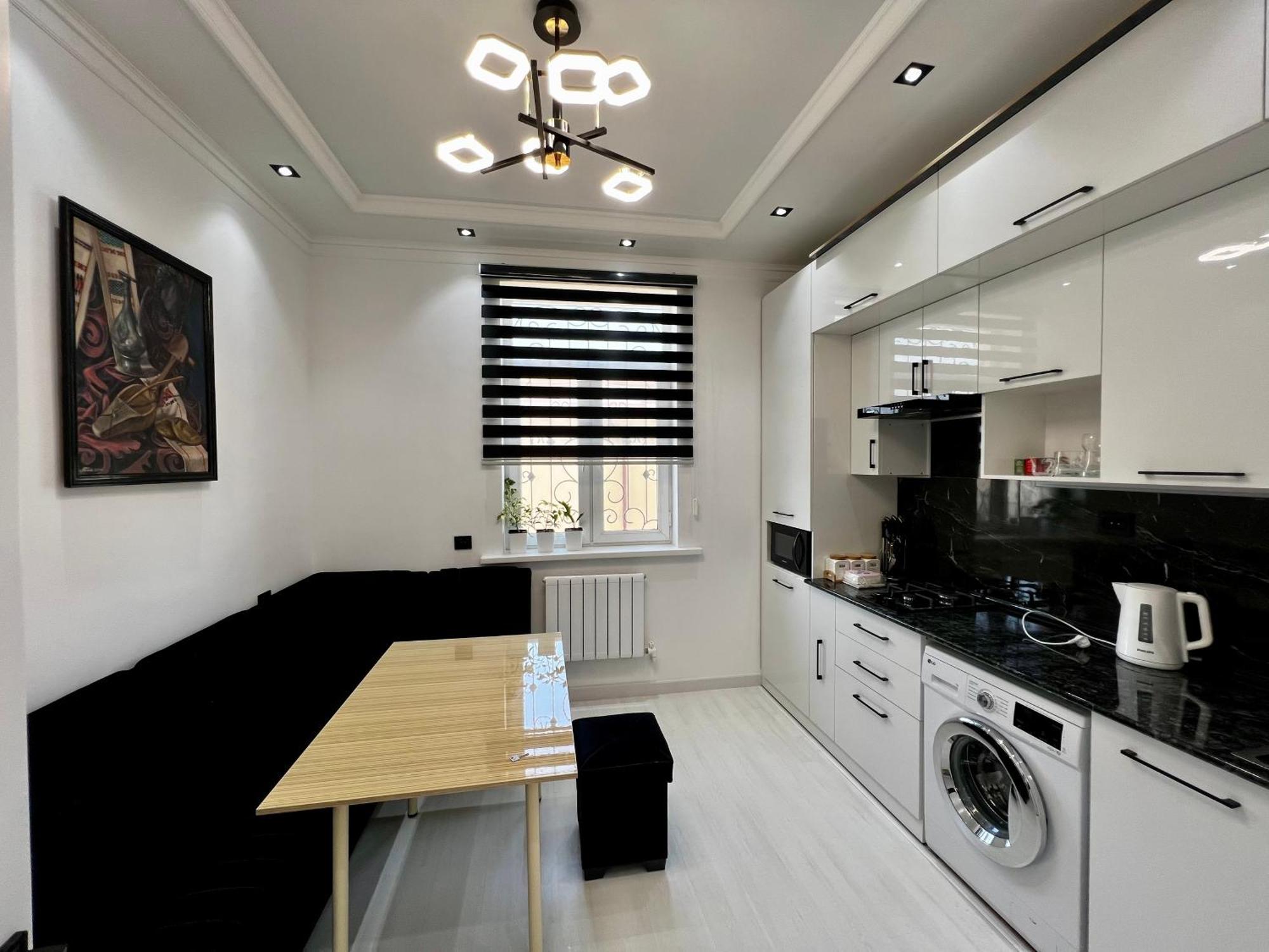New Apartment Near The Savitsky Museum And Central Bazaar 누쿠스 외부 사진
